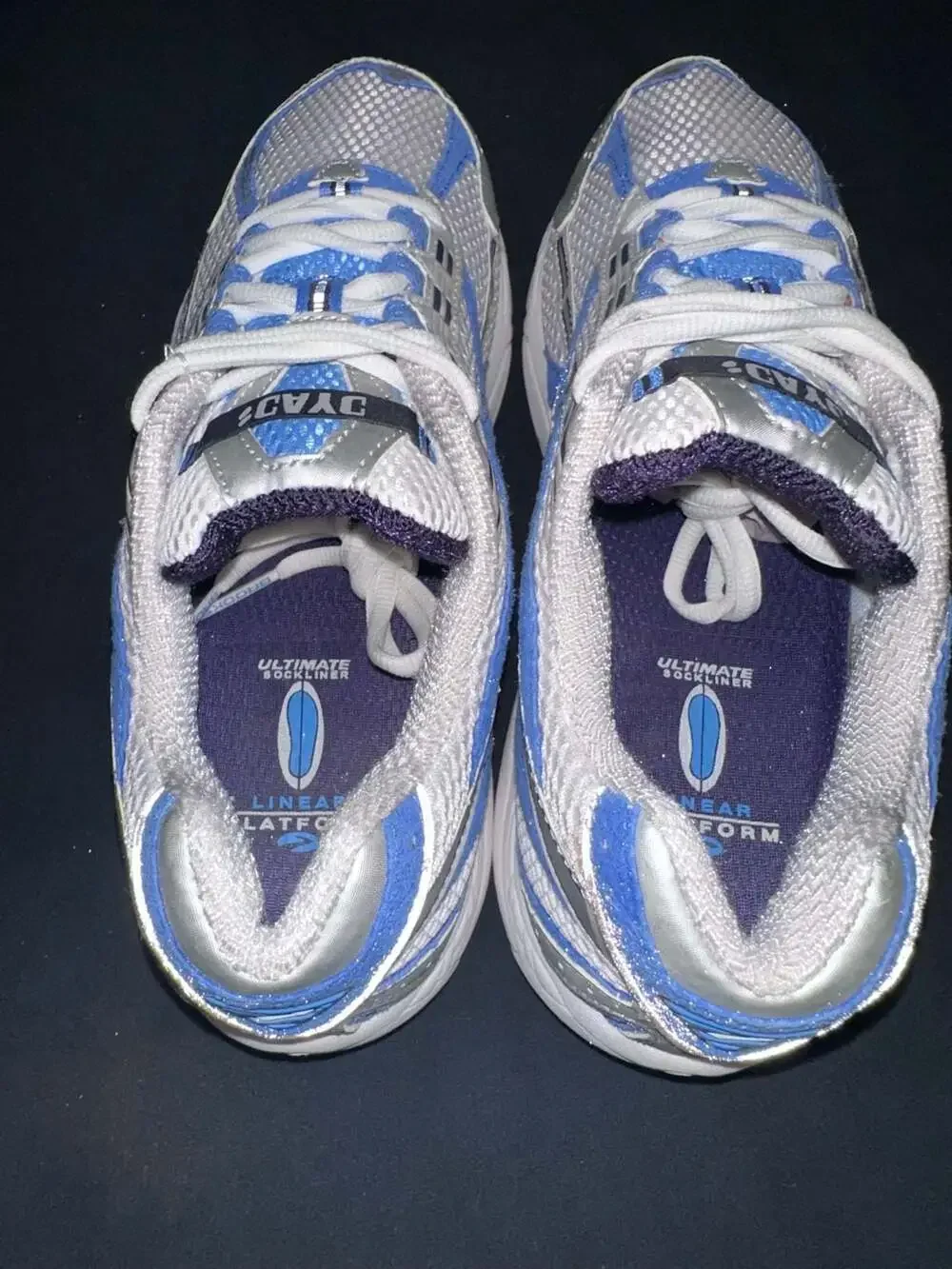 No.46 Brooks Dyad Running Sneakers White/Blue